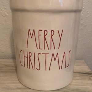 Rae Dunn Merry Christmas Crock